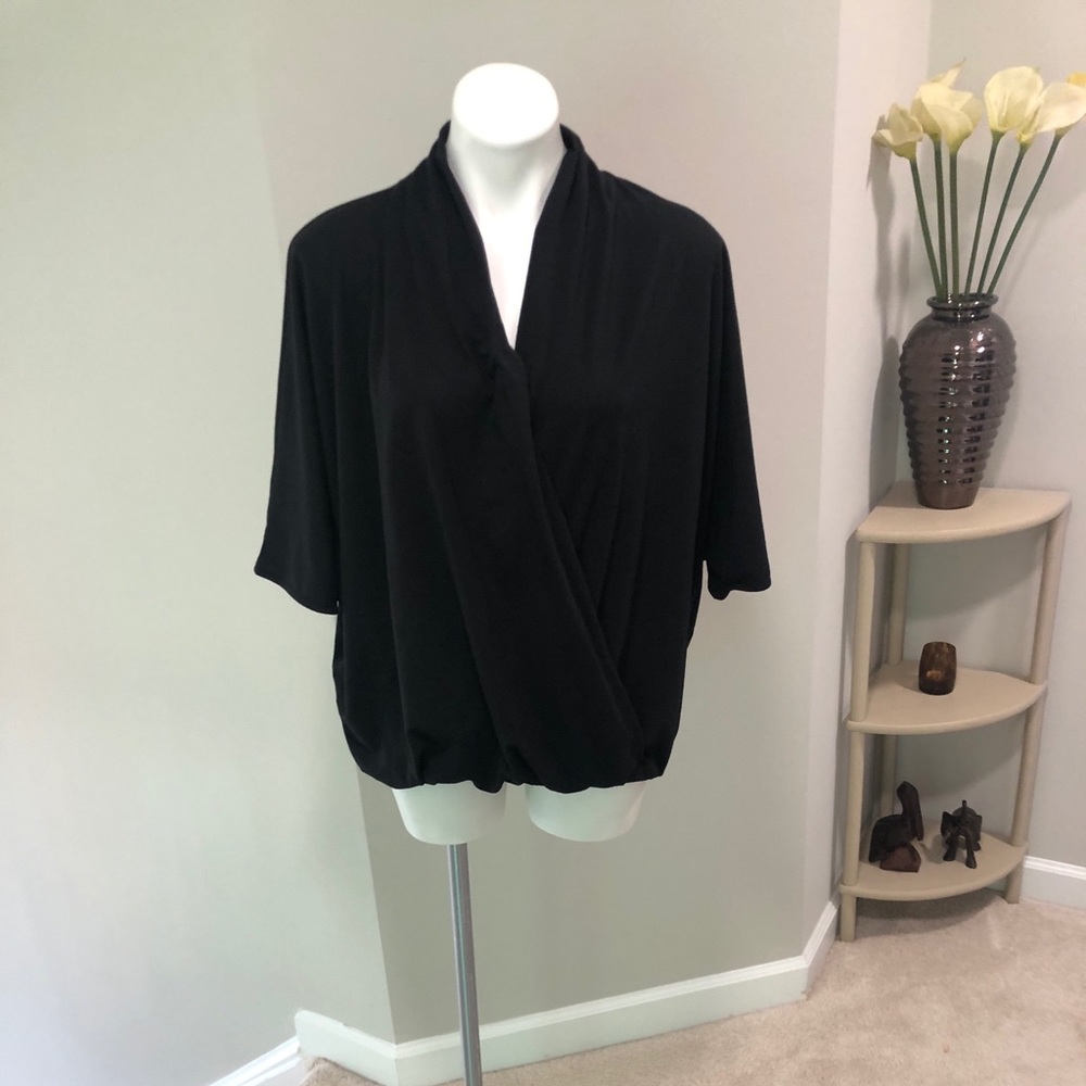 [Halston] Black Top